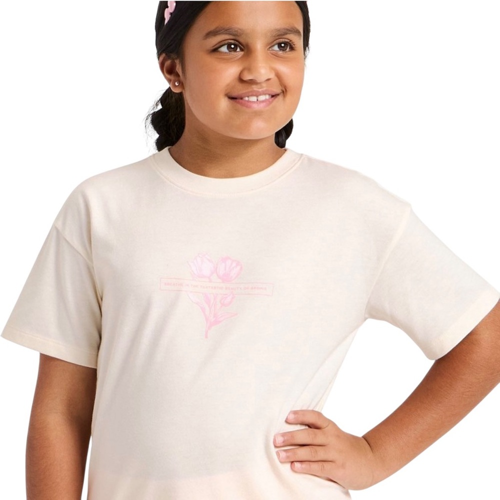 Cat & Jack Oversized Spring Tulips Short Sleeve Graphic Tee - Picture 2 of 4
